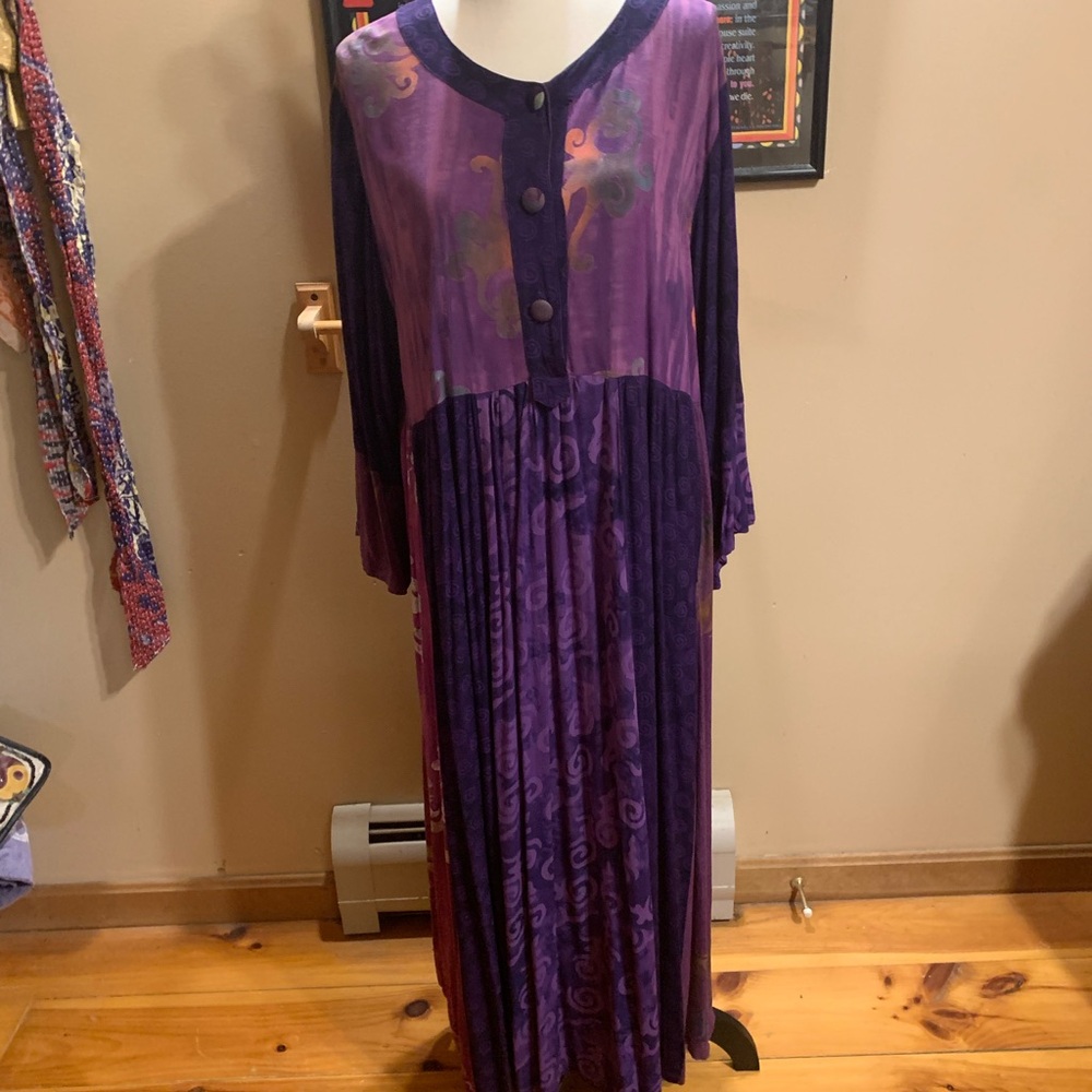 Wild Women dress size L-XL. Worn a couple of times .